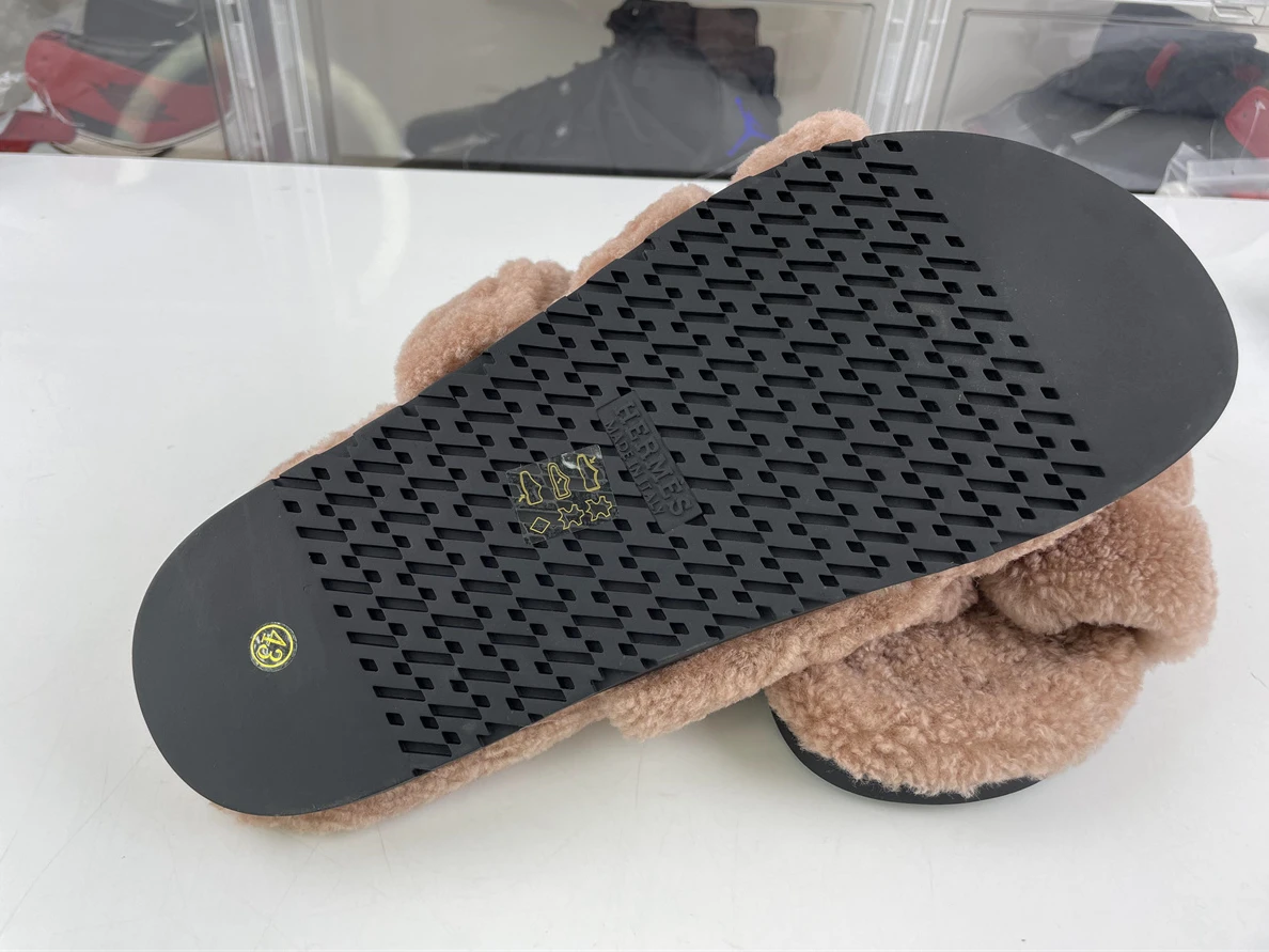 Hermes Pink Woolen Sandals Popular 111