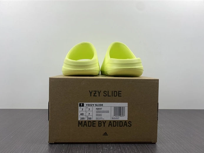 HighQuality 2693 Adidas Yeezy Slide Glow Green HQ 3040