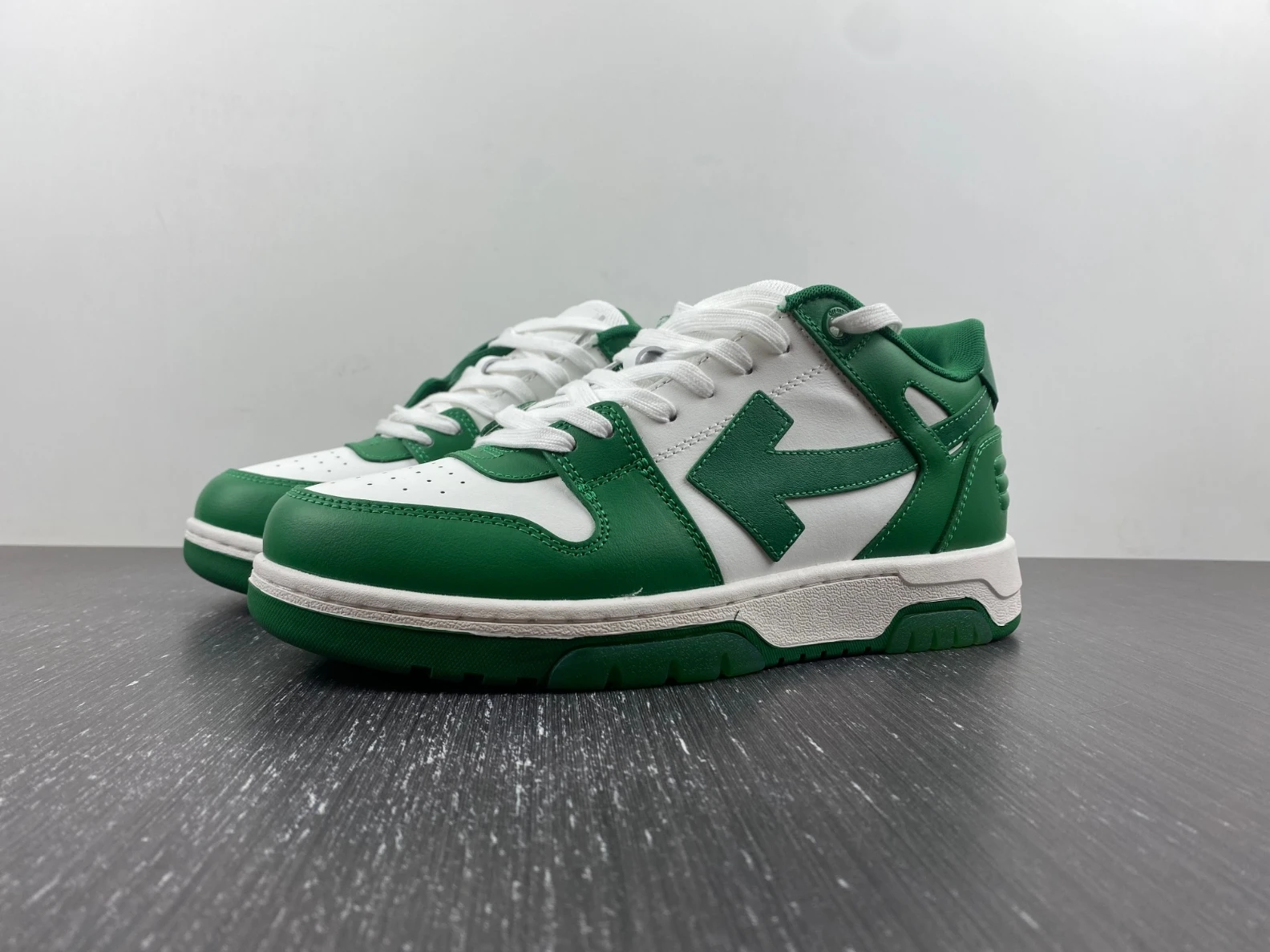 HighQuality 5354 OFF-WHITE Out of Office Low Top Green Dirty White OMIA189R21LEA 1427