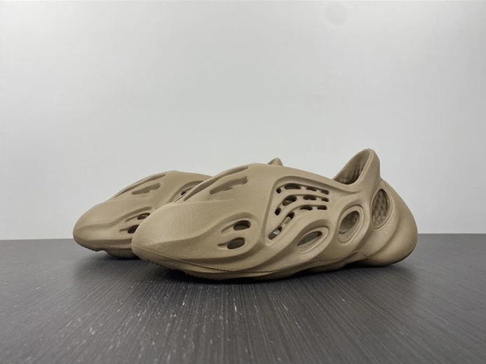 HighQuality 9997 ADIDAS YEEZY Foam RNNR Mist GY 2865