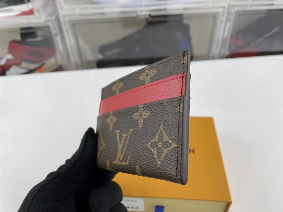 HighQuality LV with Red layer Card Wallet 381