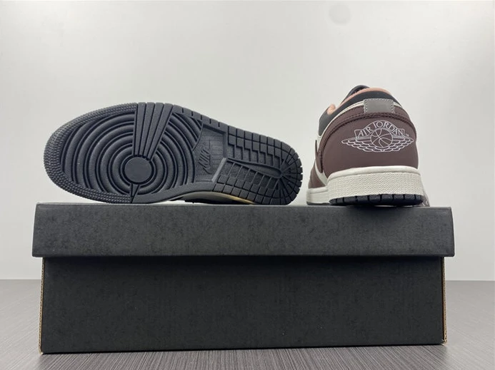 Jordan 1 Low Mocha DC6991-200 WellDesigned 668