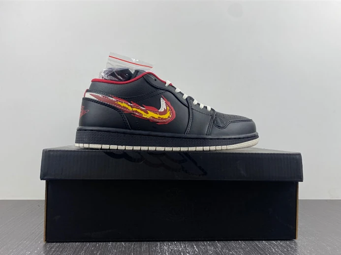 Jordan 1 Low SE Just Skate Black FJ7073-010 NewStyle 597