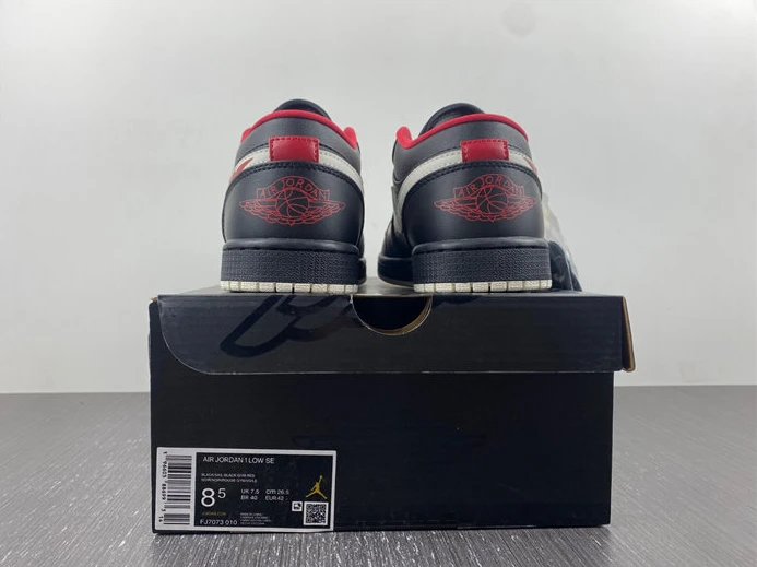 Jordan 1 Low SE Just Skate Black FJ7073-010 NewStyle 597