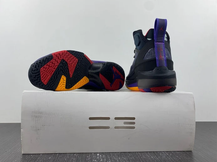 Jordan 37 Raptors DV0747-065 AllSeason 1221