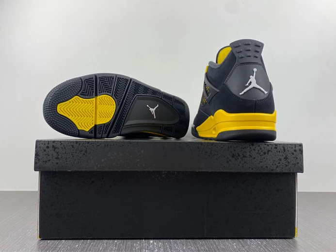 Jordan 4 Retro Thunder  308497-017 Fashionable 835