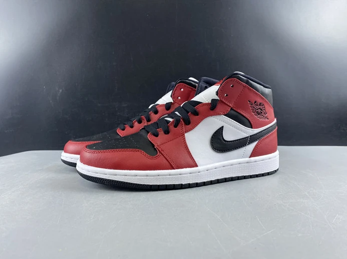 Jordan1 Mid Chicago Toe 554724-069 NewStyle 552