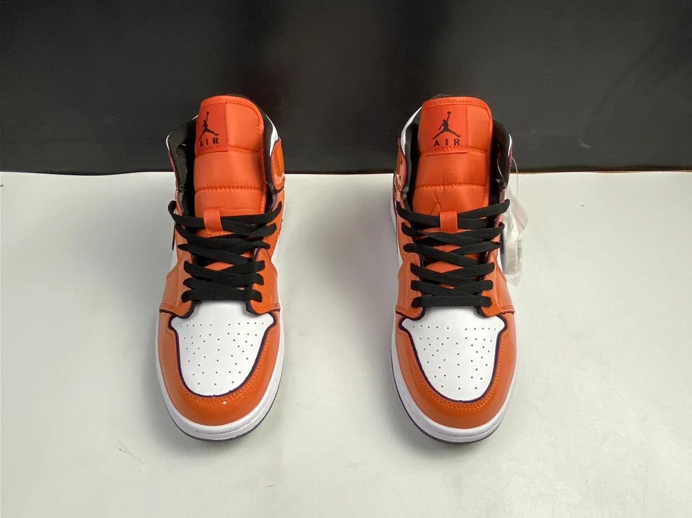 Jordan1 Mid SE Turf Orange DD6834-802 UrbanStyle 485