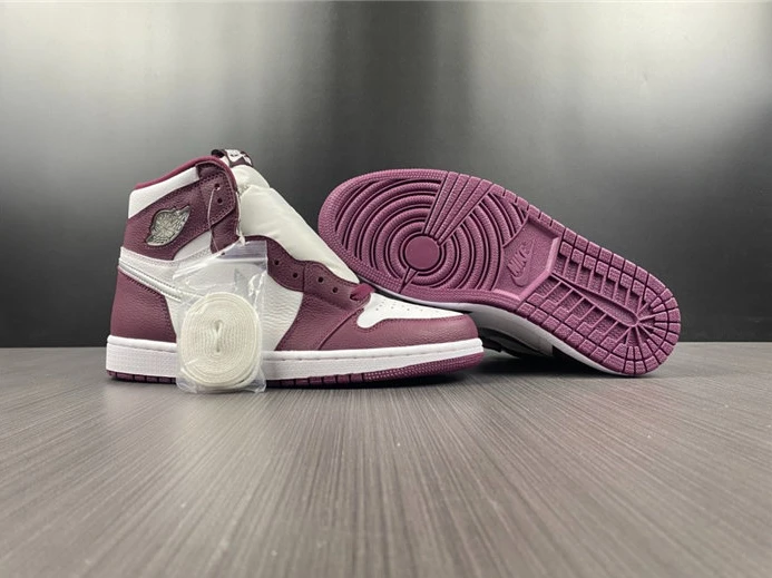 Jordan1 Retro OG Bordeaux 555088-611 ModernLook 476