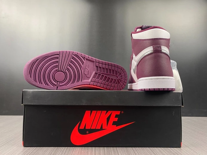 Jordan1 Retro OG Bordeaux 555088-611 ModernLook 476