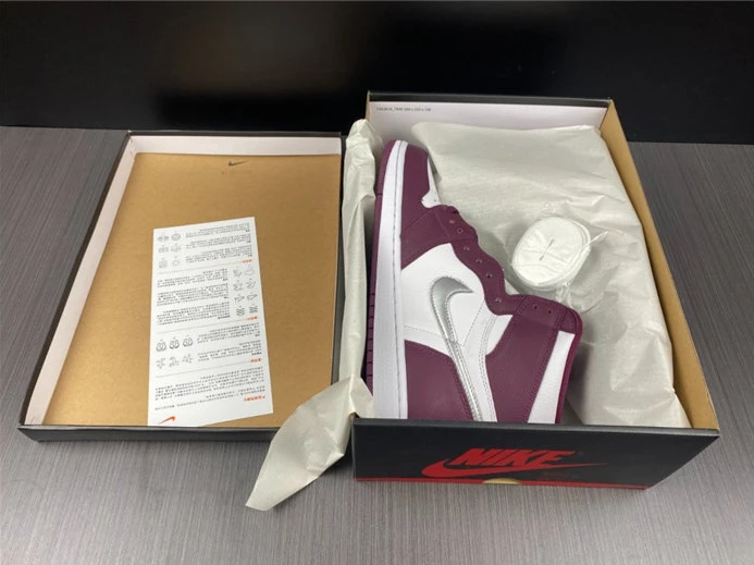Jordan1 Retro OG Bordeaux 555088-611 ModernLook 476