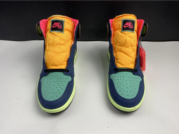 Jordan1 Retro Tokyo Bio Hack 555088-201 Comfortable 502