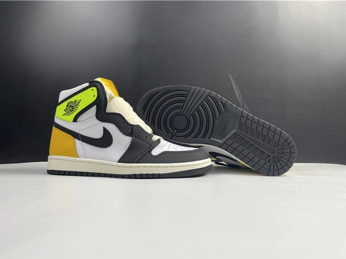 Jordan1 White Black Volt University Gold 555088-118 StreetReady 497