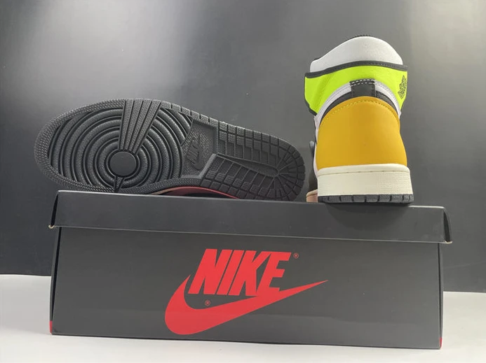 Jordan1 White Black Volt University Gold 555088-118 StreetReady 497