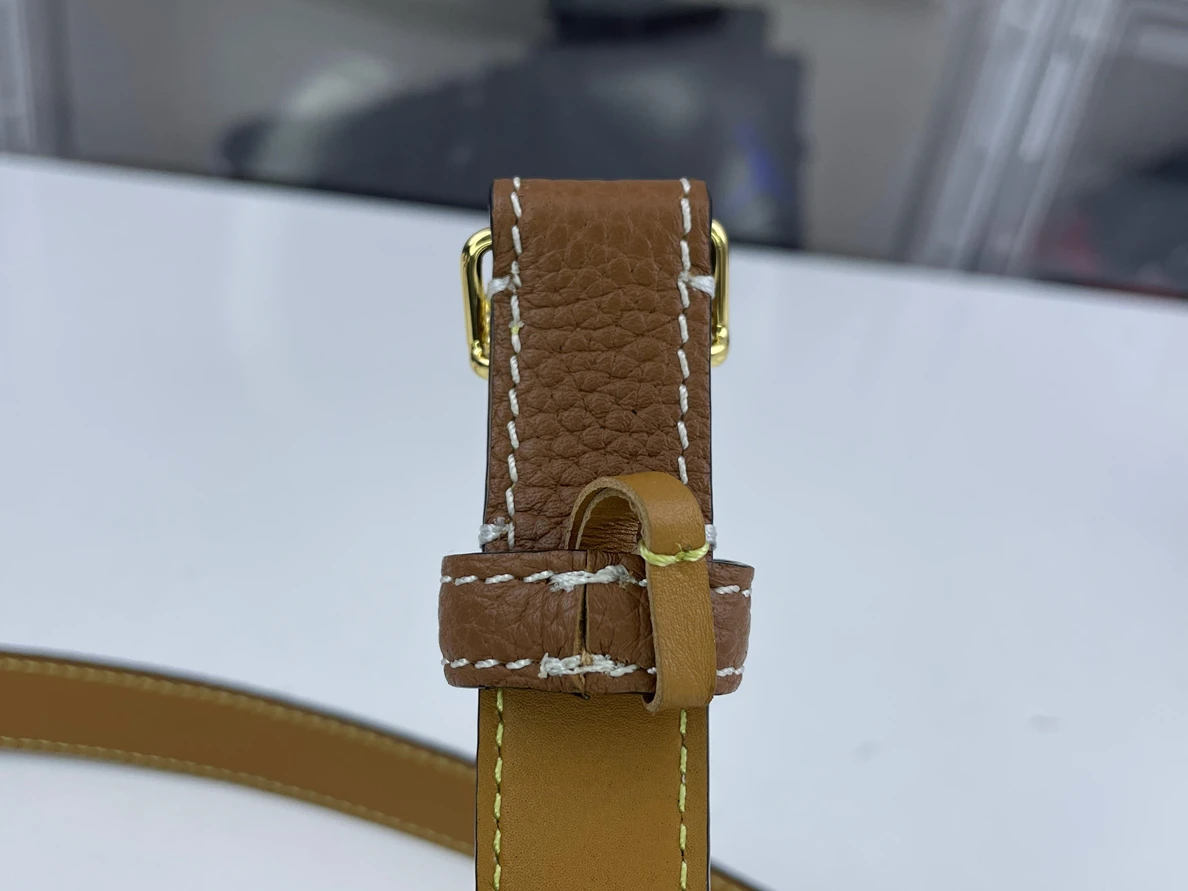 LOEWE Brown Belt with GOLD Metal Lichi leather (85-125cm) AllSeason 13