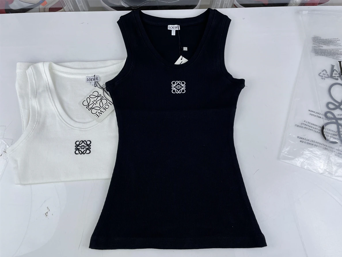 LOEWE ladies sweater vest ( black or white, price for 1 pcs) UrbanStyle 24