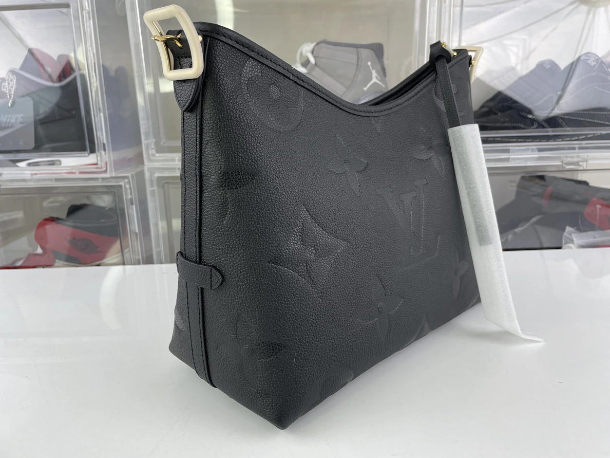 LV All in BB Xph Black bag, (18 x 16 x12 cm) GoAnywhere 141