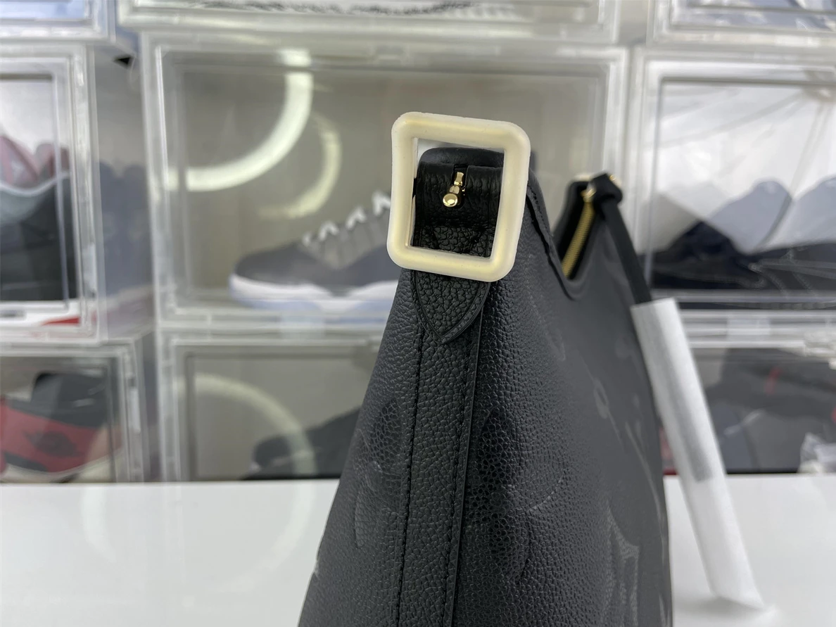 LV All in BB Xph Black bag, (18 x 16 x12 cm) GoAnywhere 141