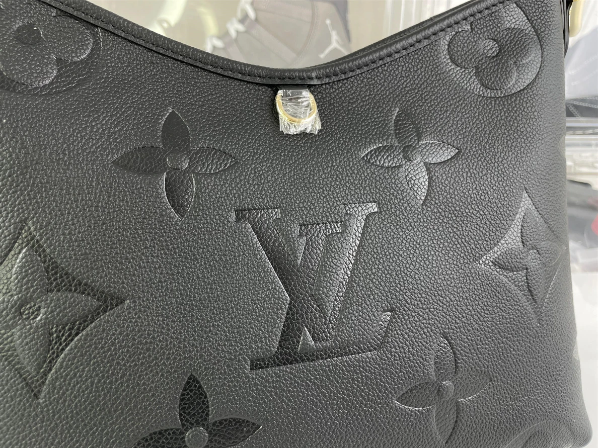 LV All in BB Xph Black bag, (18 x 16 x12 cm) GoAnywhere 141