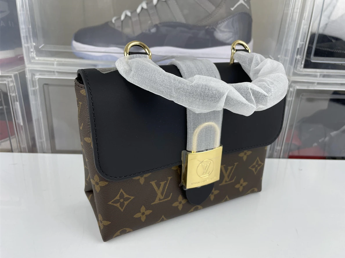 LV Locky BB Handling Bag Black Brown (20 x 16 x 7.5cm) StreetReady 250