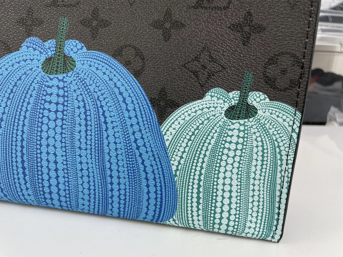 LV Mens Pumpkin Ochette Voyage hand bag ( 27 x 21 x 3cm) GoodFit 144