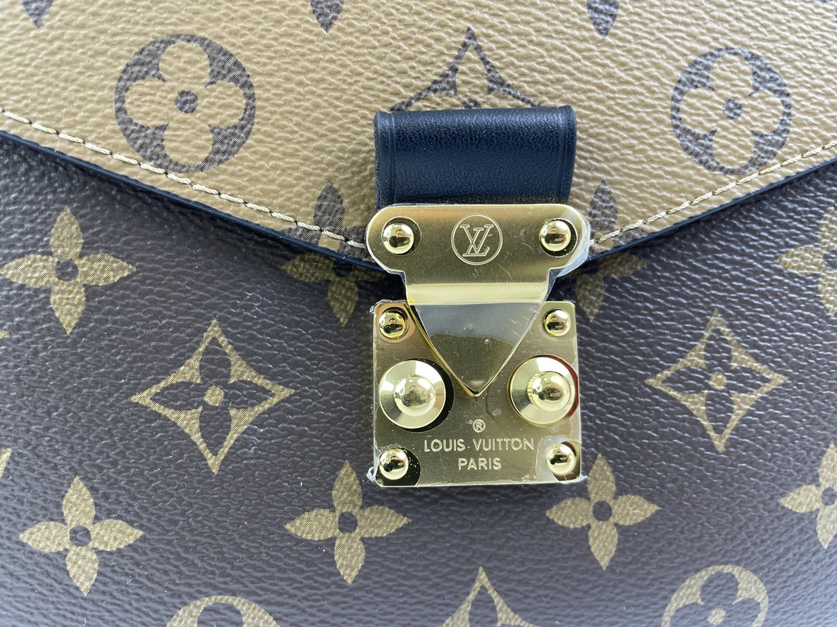 LV Pochette Metis Hand bag ( 25x 9x 17 cm) StreetReady 280