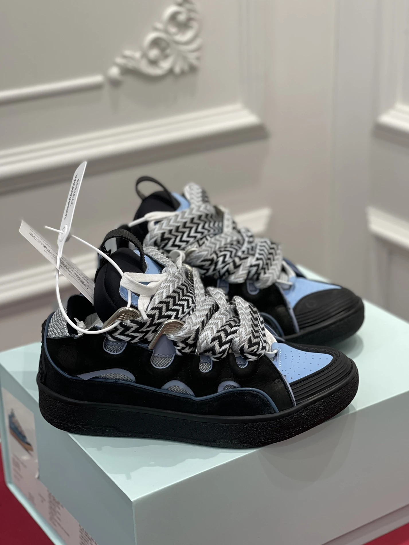 Lanvin Leather Curb Black Light Blue FM-SKRK11-DWSL-P22 Trendy 1478