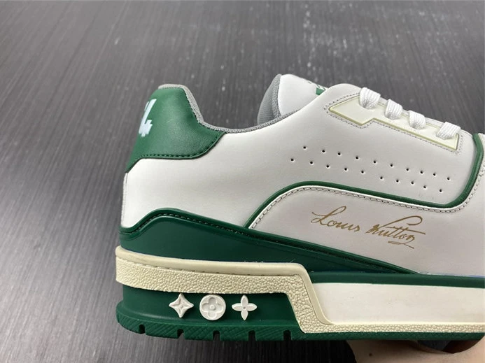 Louis Vuitton LV Trainer Sneaker Low White Green 1A54HM GoAnywhere 1517