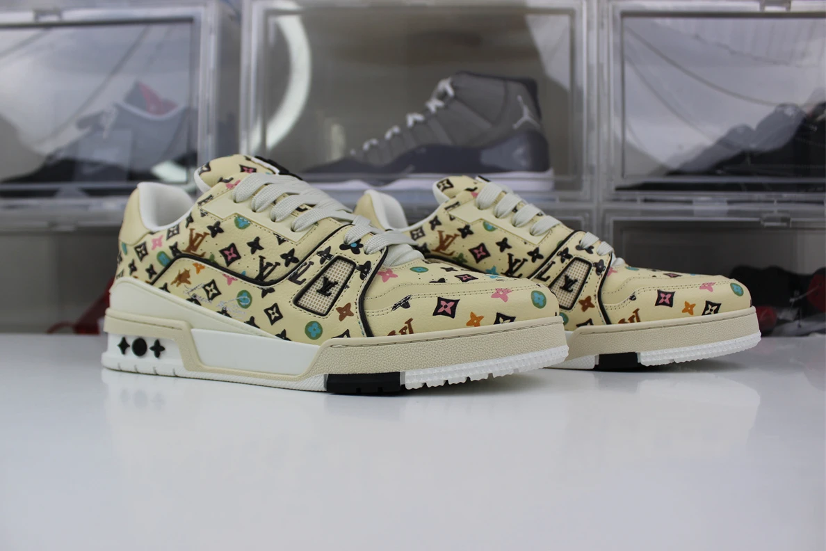 Louis Vuitton LV trainer Gray Chocolate MS0224 GoodFit 205