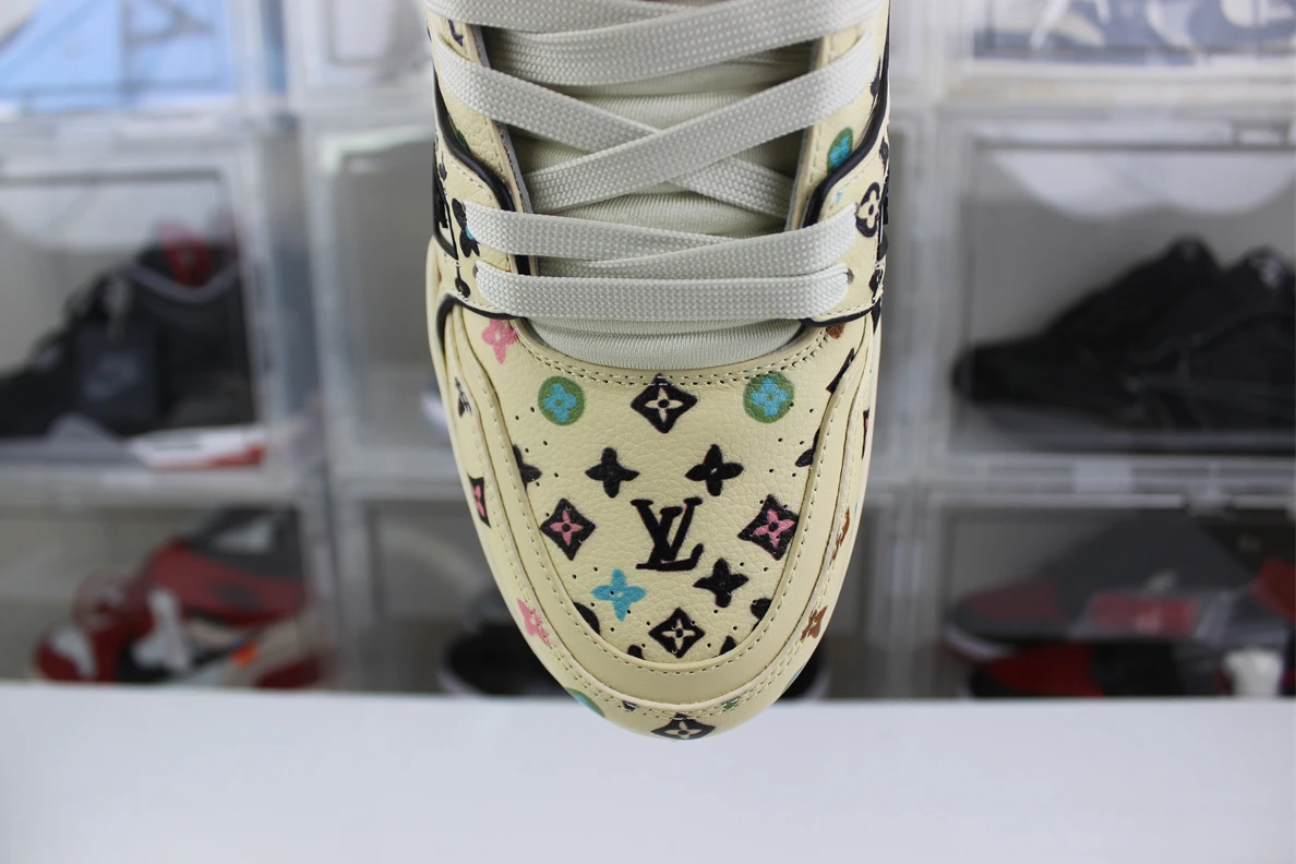 Louis Vuitton LV trainer Gray Chocolate MS0224 GoodFit 205