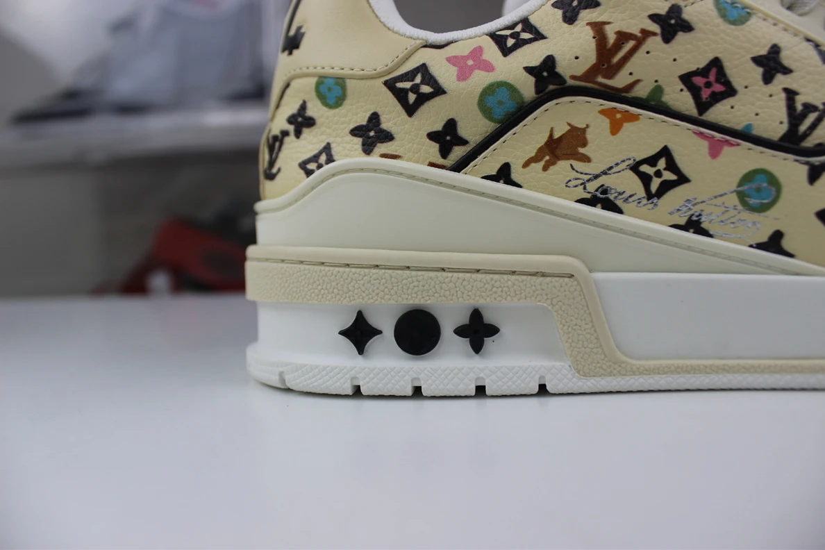 Louis Vuitton LV trainer Gray Chocolate MS0224 GoodFit 205