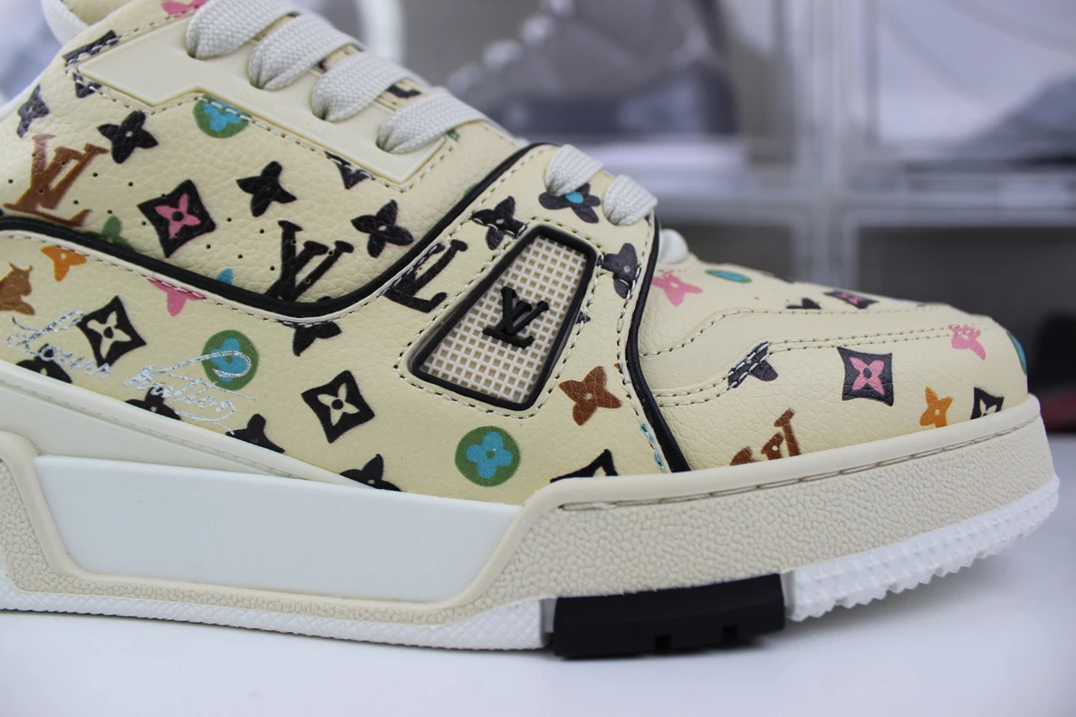 Louis Vuitton LV trainer Gray Chocolate MS0224 GoodFit 205