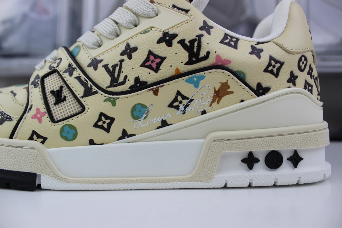 Louis Vuitton LV trainer Gray Chocolate MS0224 GoodFit 205