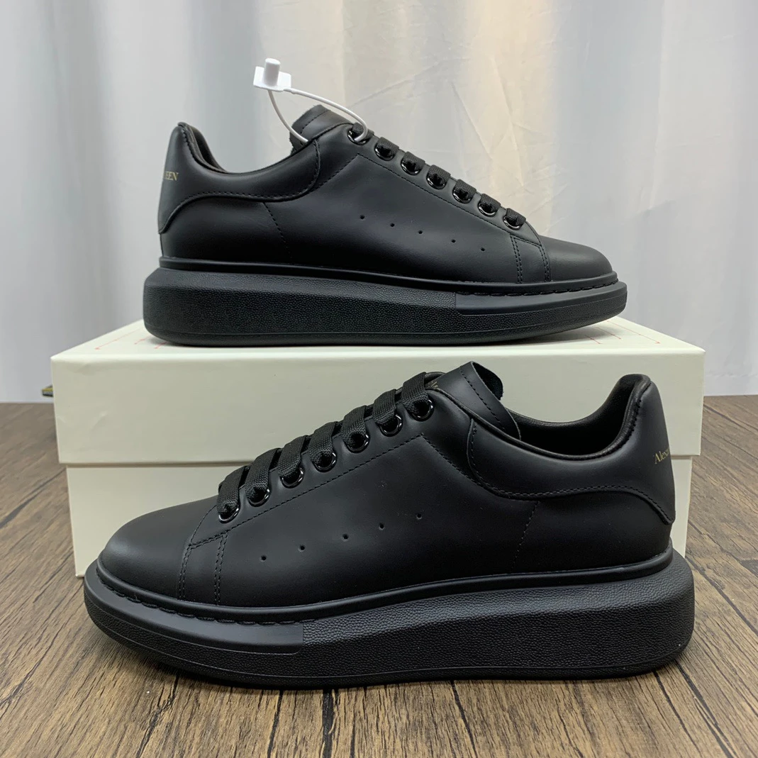 McQuen Black 553761WHGP01000 NewStyle 1415
