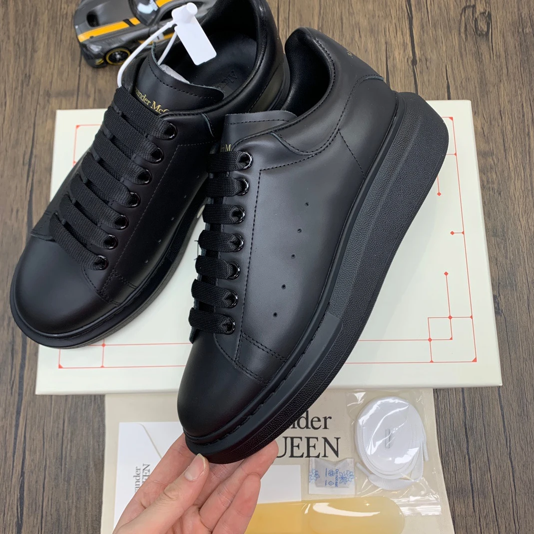 McQuen Black 553761WHGP01000 NewStyle 1415