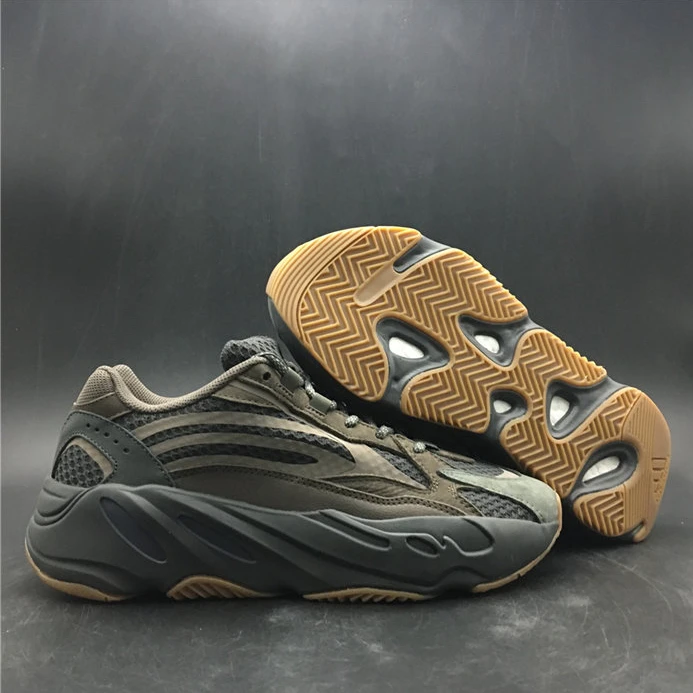 ModernLook 4889 adidas Yeezy Boost 700 V2 Geode EG 3008