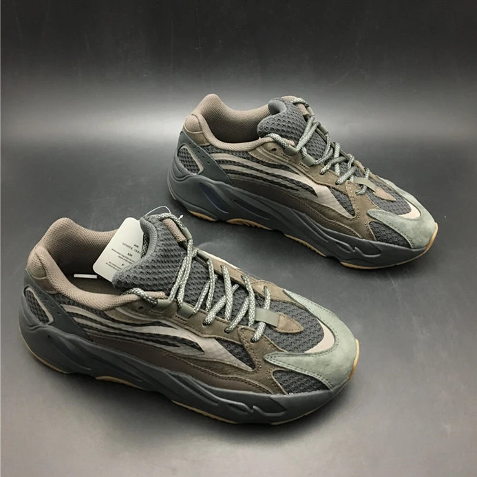 ModernLook 4889 adidas Yeezy Boost 700 V2 Geode EG 3008