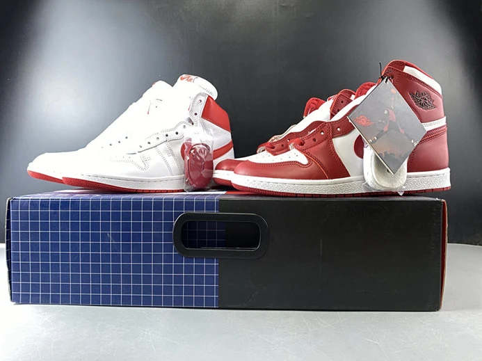 ModernLook 6901 Jordan New Beginnings Pack Retro High 1 & Nike Air Ship CT6252- 521