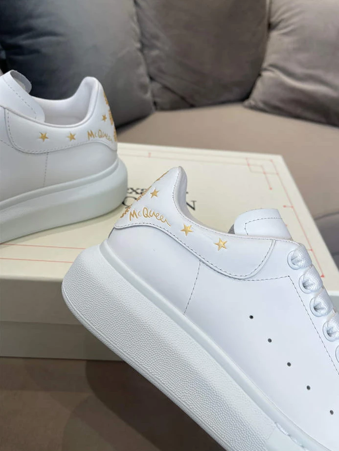 ModernLook 8465 Mc Queen 1335
