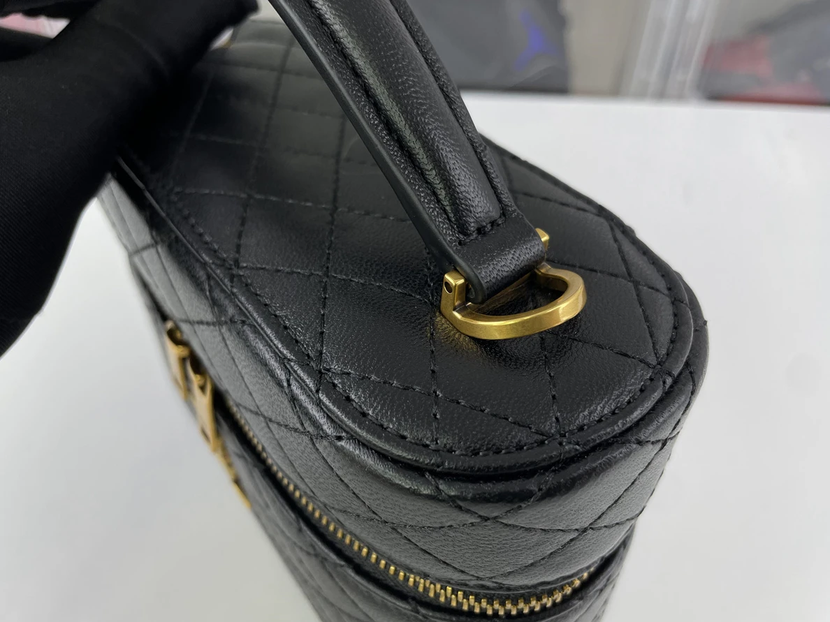 ModernLook Best Top quality YSL Saint Laurent mini Gaby Black bag, (18 x 11 x 6.5cm) 219