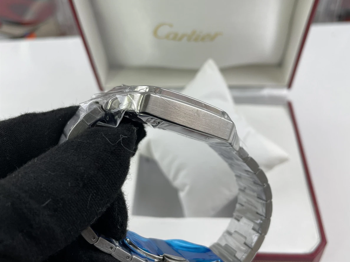 ModernLook Cartier mens Watch, (39.8x47.5x9.08mm ) 329