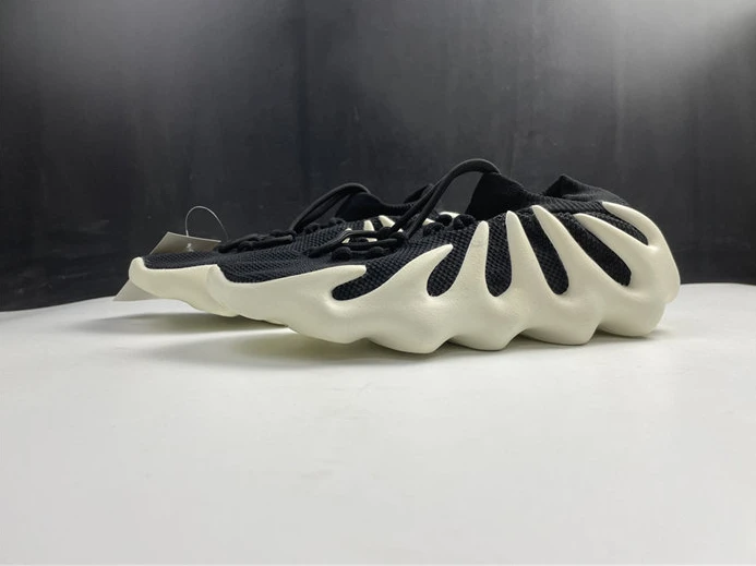 ModernLook adidas Yeezy 450 CLOUD BLACK H68049 2968