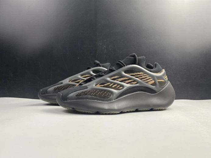 ModernLook adidas Yeezy 700 V3 Clay Brown GY0189 3017