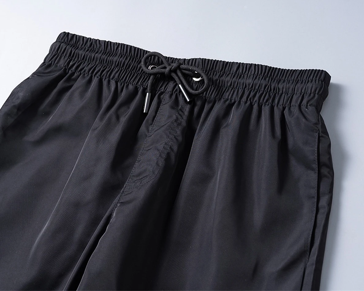 Moncler Mens Black Short Pants BestValue 48