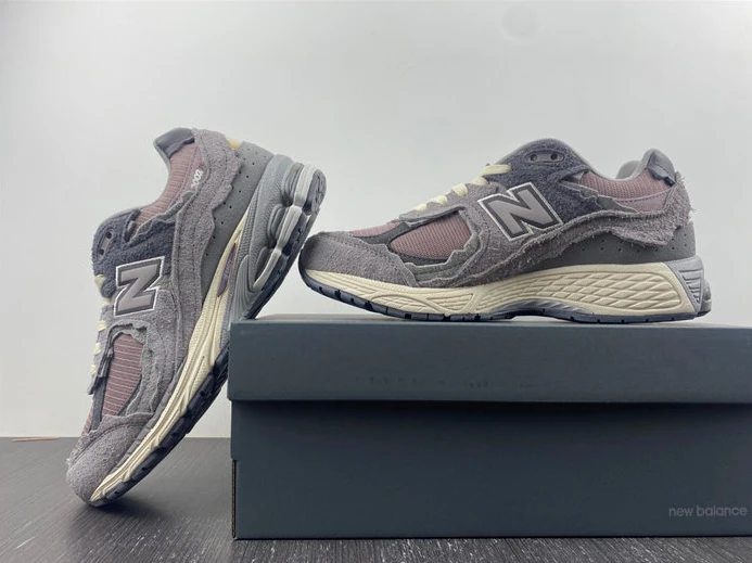 New Balance 2002R Protection Pack Lunar New Year Dusty Lilac M2002RDY UrbanStyle 347