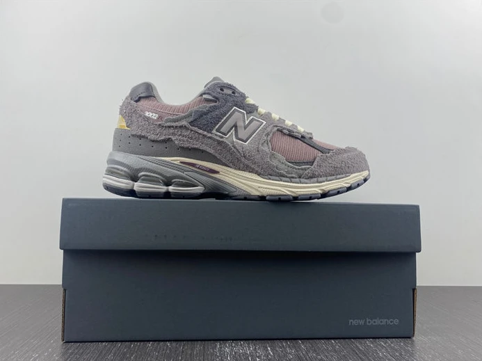 New Balance 2002R Protection Pack Lunar New Year Dusty Lilac M2002RDY UrbanStyle 347