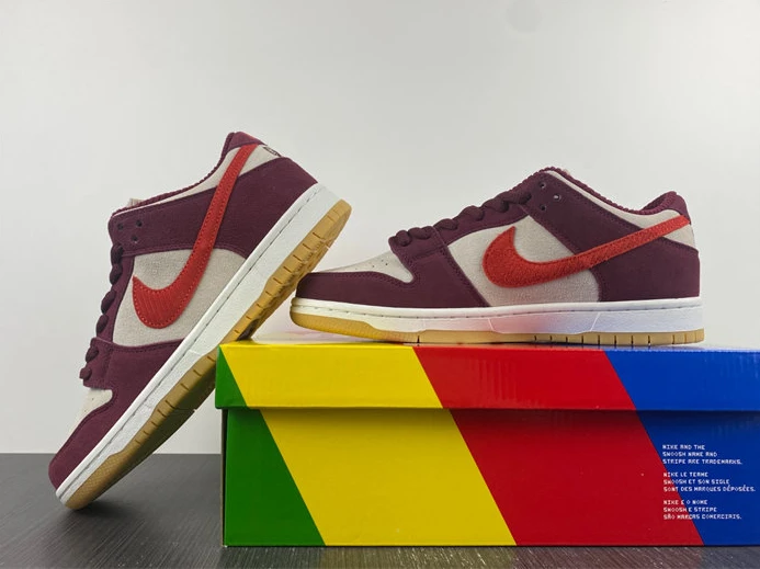 NewStyle 3510 Nike SB Dunk Low Skate Like a Girl  DX4589- 1849