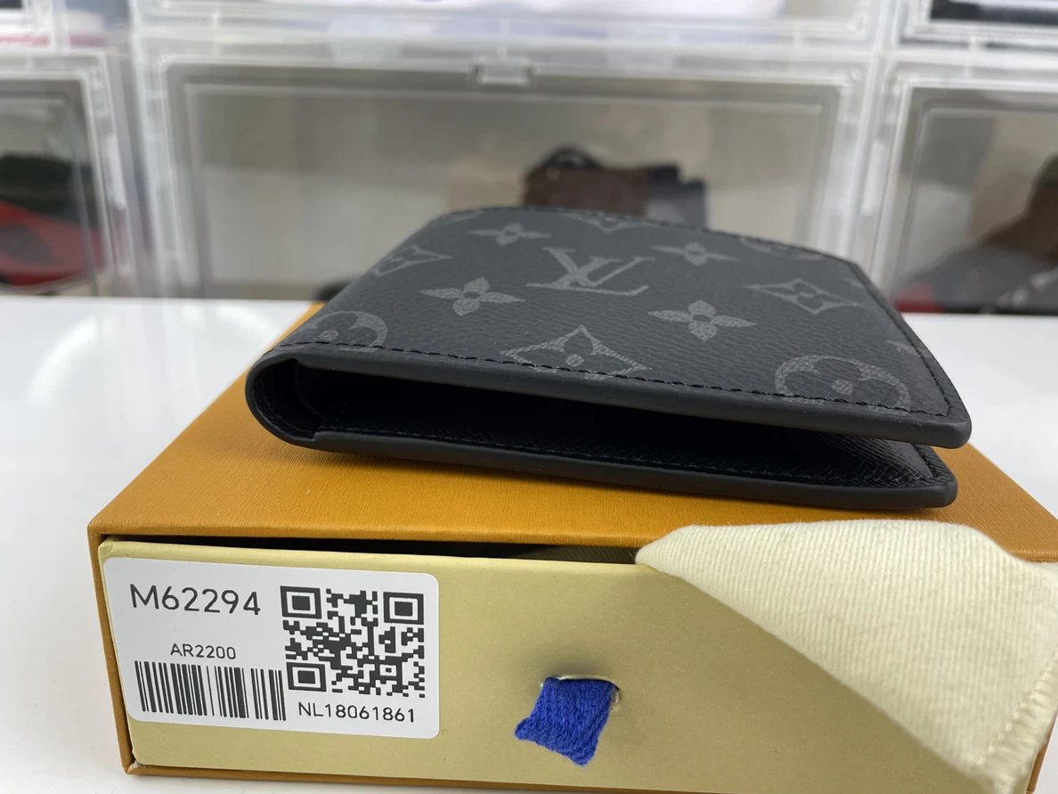 NewStyle 4319 LV Black Grey Wallet Monogram eclipse (11.9 x 9cm） 382