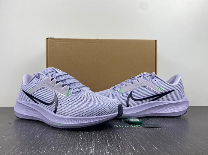 NewStyle 560 Nike Pegasus 40 DV3853- 2780