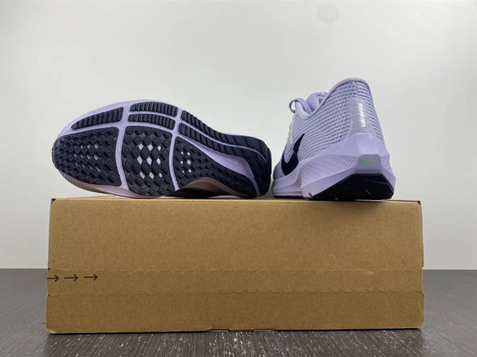 NewStyle 560 Nike Pegasus 40 DV3853- 2780